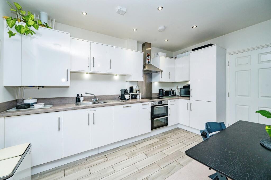 Additional image 6 of Sun Lane, Harpenden