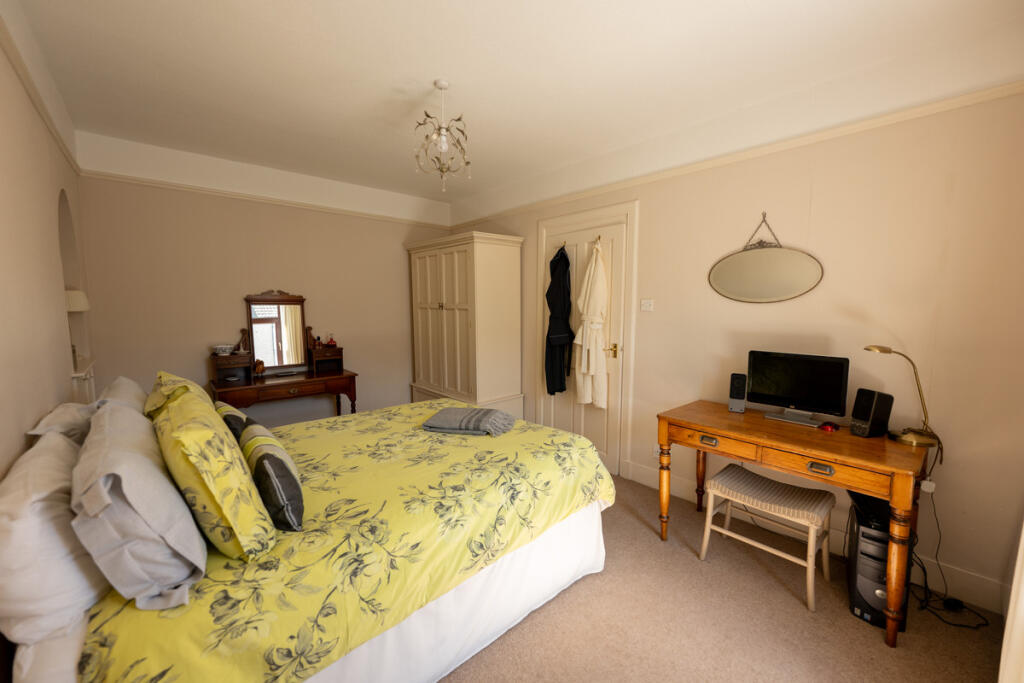 Additional image 20 of St. Catherine Street, Banff, AB45