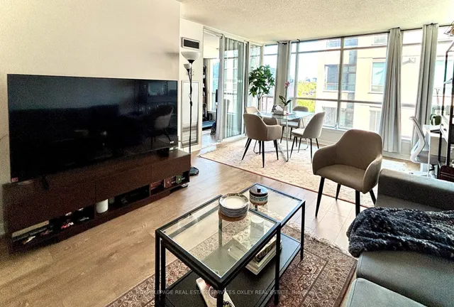 Additional image 8 of 942 Yonge St Unit 806