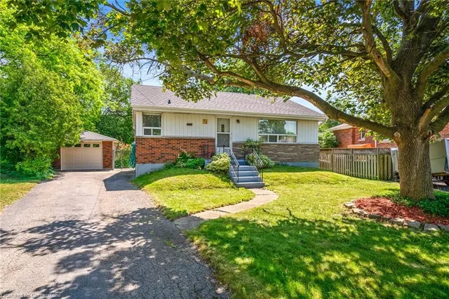 73 Welbourn Dr