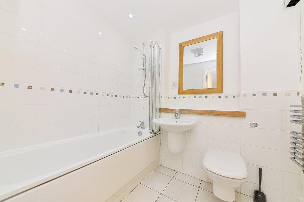 Additional image 9 of Apartment 10, 97 Rickman Drive