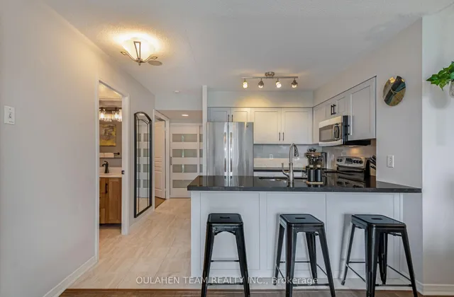 Additional image 12 of 51 Harrison Garden Blvd Unit 411