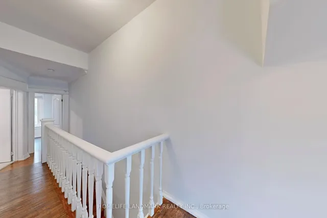 Additional image 20 of 692 Gerrard St