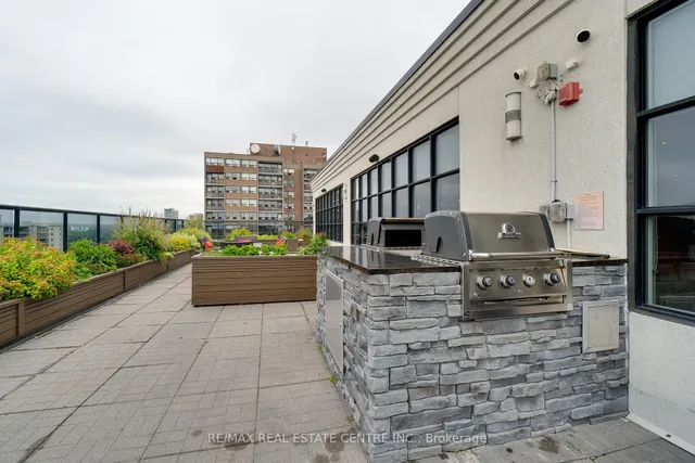 Additional image 33 of 112 Benton St Unit 211