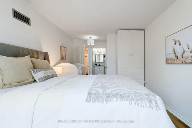 Additional image 13 of 29 Pemberton Ave Unit 701