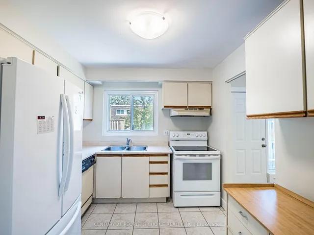 Additional image 18 of 1720 Albion Rd Unit 16