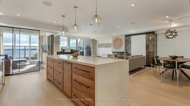 Additional image 7 of 99 Harbour Sq Unit 613