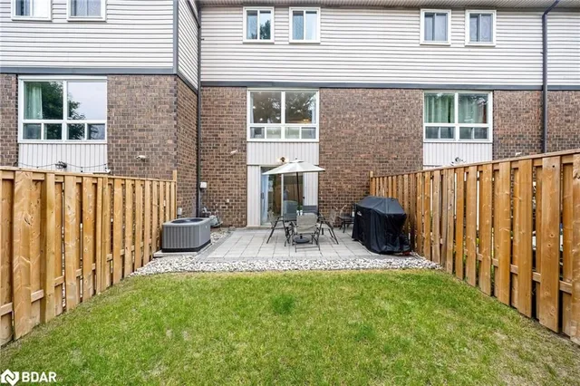 Additional image 31 of 318 Laurier Ave