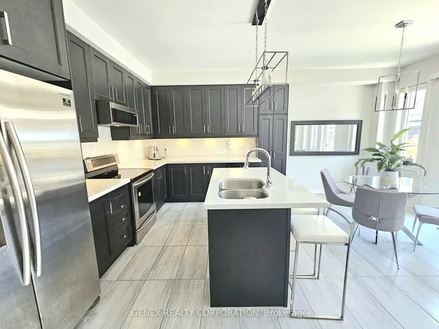 Additional image 19 of 7 Antoine St