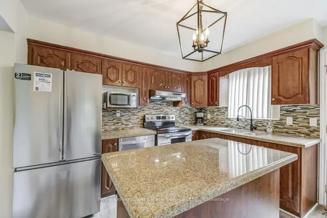 Additional image 13 of 1225 Consort Cres