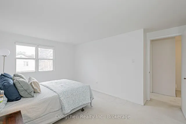 Additional image 30 of 94 Mossbrook Cres