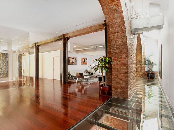 169 Hudson St #1N, New York, NY 10013