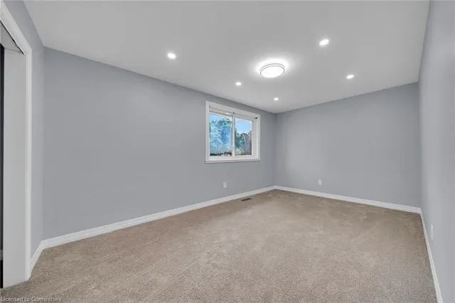 Additional image 33 of 451 Woodview Rd Unit 4