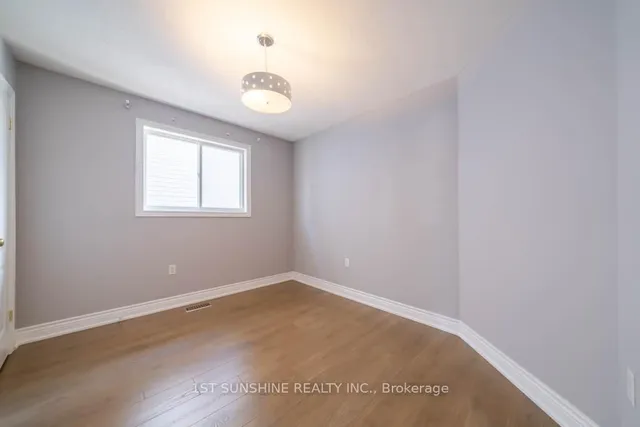 Additional image 11 of 4 Cabriolet Cres