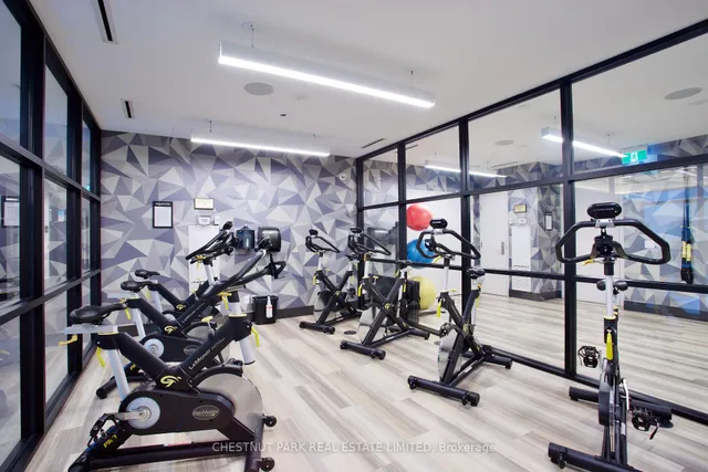 Additional image 30 of 55 Merchants' Wharf Unit 923