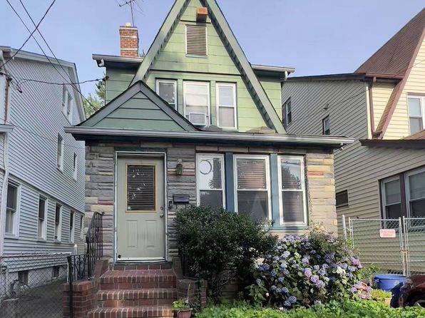 4573 158th St, Flushing, NY 11358