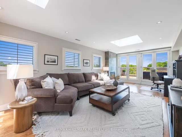 Additional image 26 of 2012 Queen St Unit 306