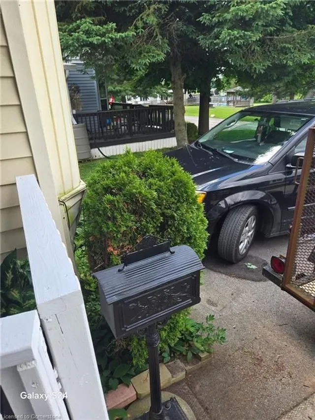 Additional image 4 of 2490 Governors Rd Unit 5 Pondview