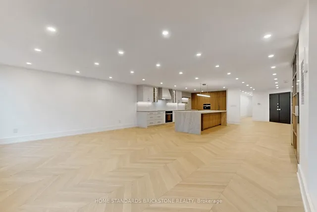 Additional image 4 of 110 Bloor St Unit 1009