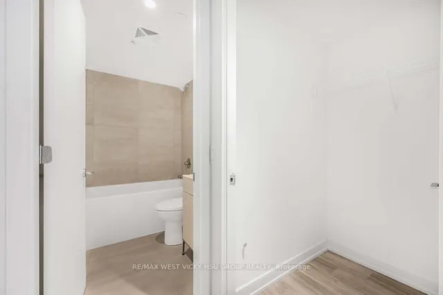 Additional image 22 of 28 Eastern Ave Unit TH105