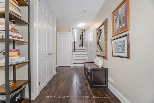 Additional image 28 of 2 Clay Brick Crt Unit 21