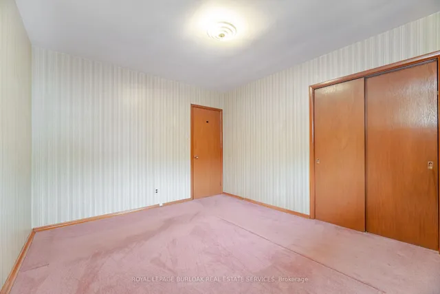 房产图片 31 - 121 Manning Ave