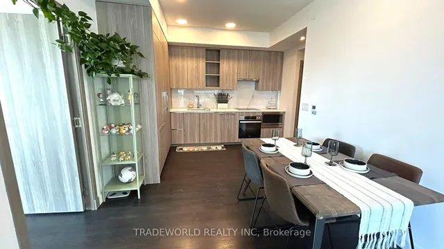 Additional image 7 of 27 McMahon Dr Unit 702