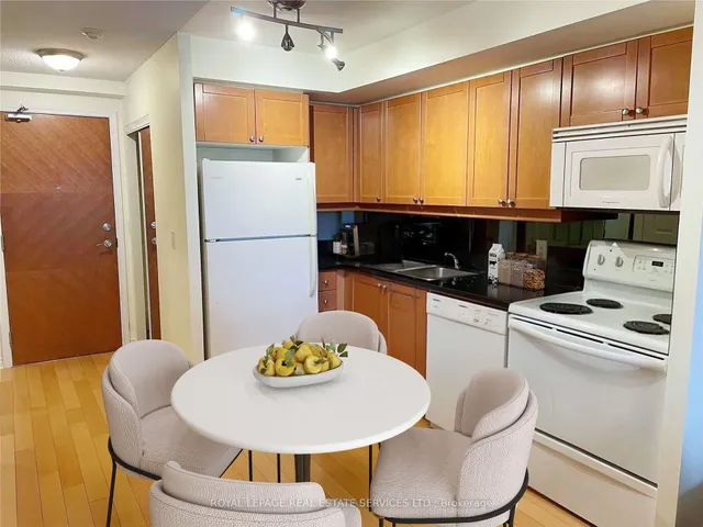 Primary image of 70 High Park Ave Unit 204
