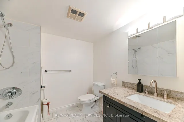 Additional image 32 of 35 Trailwood Dr Unit 1911