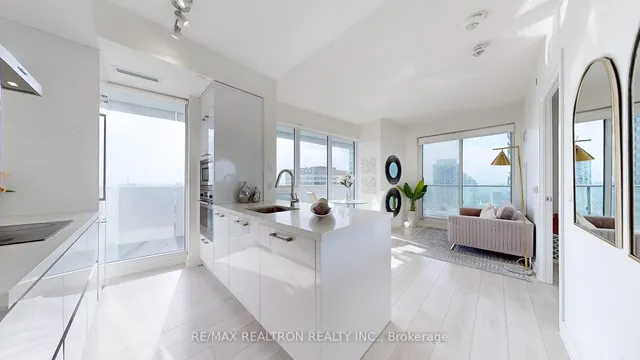 Additional image 7 of 2221 Yonge St Unit 2609