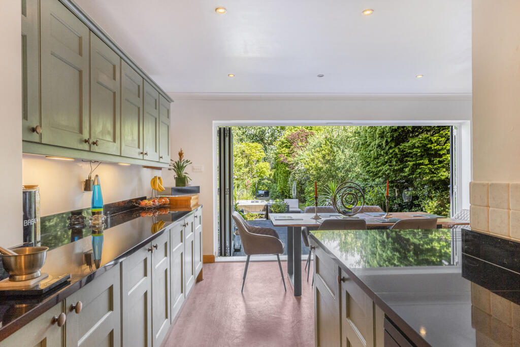 Additional image 4 of Pickford Road, Markyate, St. Albans, Hertfordshire, AL3