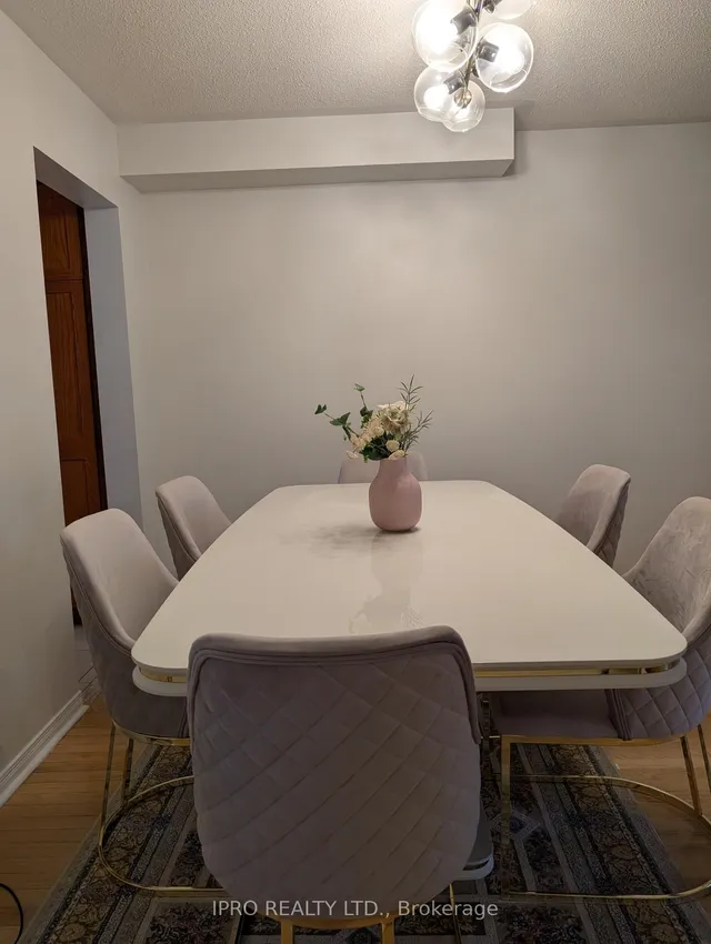 Additional image 11 of 10 Polar Bear Pl