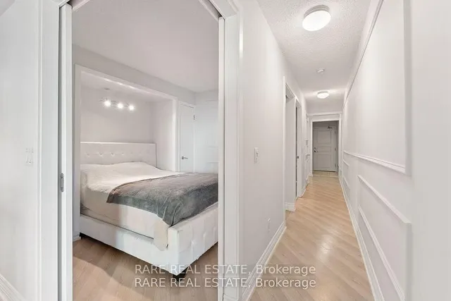 Additional image 7 of 8 York St Unit 911