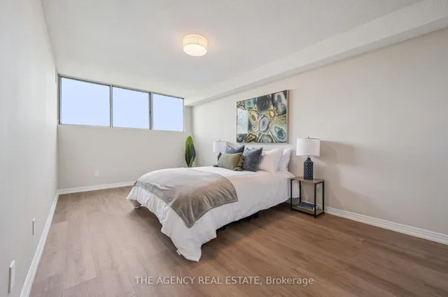 Additional image 21 of 375 King St Unit 507