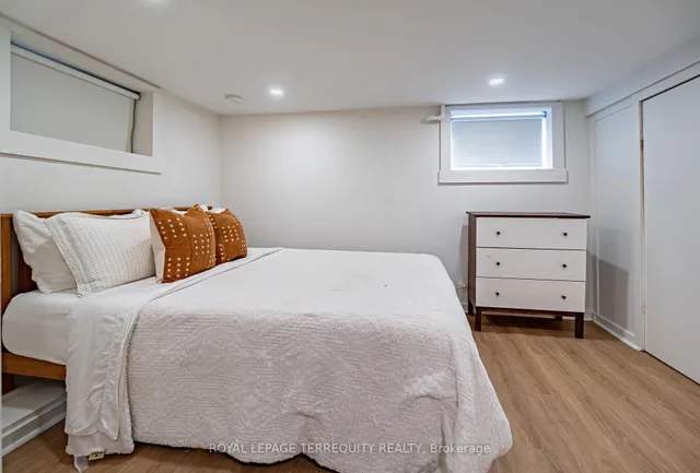 Additional image 34 of 14 Badgerow Ave