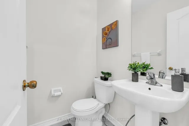 Additional image 24 of 14 Kayak Hts