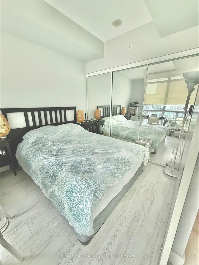 Additional image 8 of 39 SHERBOURNE St Unit 1508