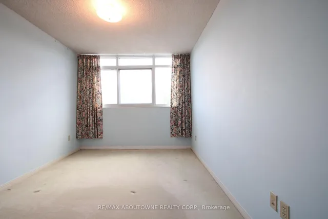 Additional image 24 of 1359 White Oaks Blvd Unit 406