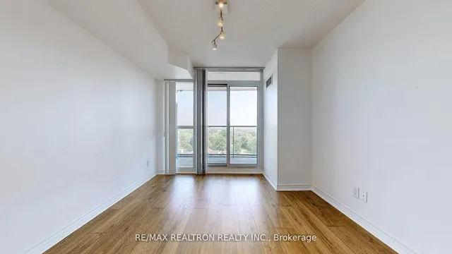 Additional image 16 of 35 Hollywood Ave Unit 1101