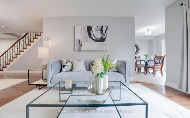 Additional image 6 of 32 Queen Anne Dr