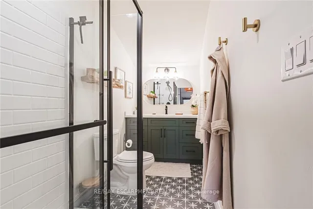 Additional image 23 of 452 John Frederick Dr