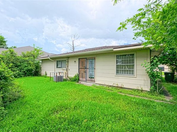 12511 Claygate Dr, Houston, TX 77047