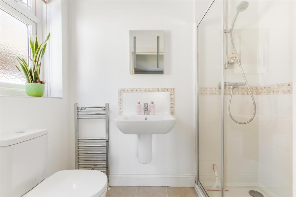 Additional image 15 of Georges Wood Road, Brookmans Park