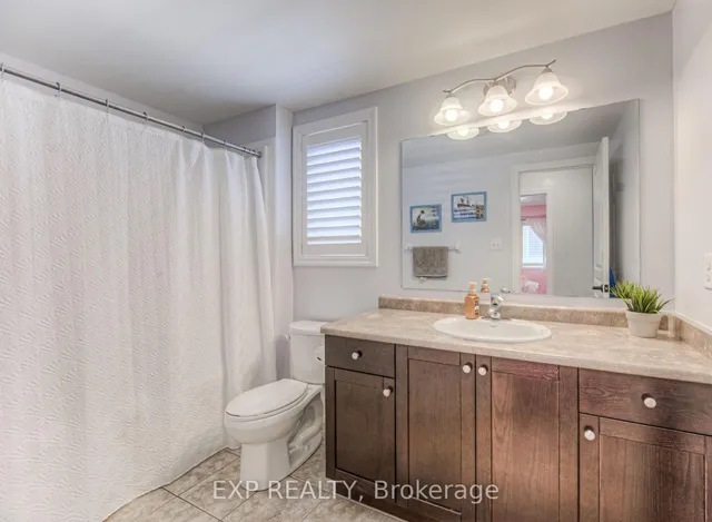 Additional image 23 of 403 Moorlands Cres
