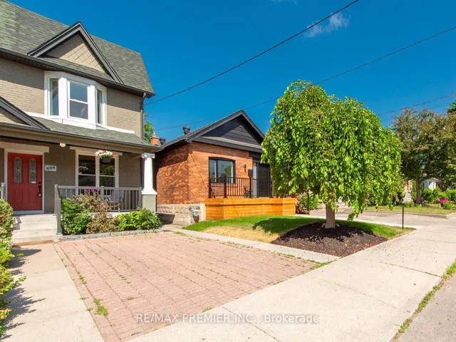 Additional image 35 of 884 Runnymede Rd