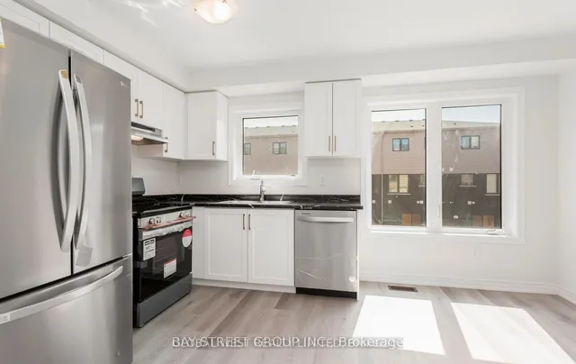 Additional image 7 of 16 Reid Ave Unit 8