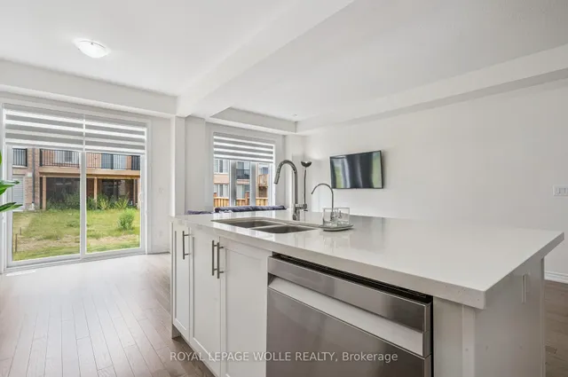 Additional image 18 of 14 Roywood St