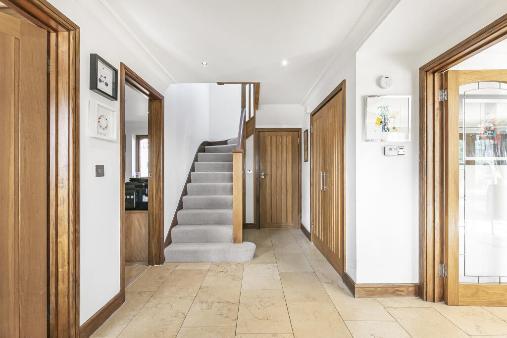 Additional image 11 of Danesbury Park Road, Welwyn, Hertfordshire, AL6