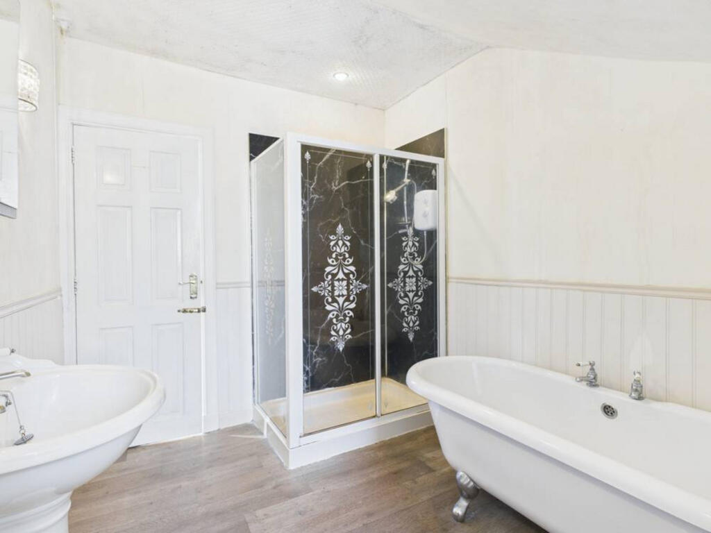 Additional image 10 of St. Catherine Street, Banff, AB45