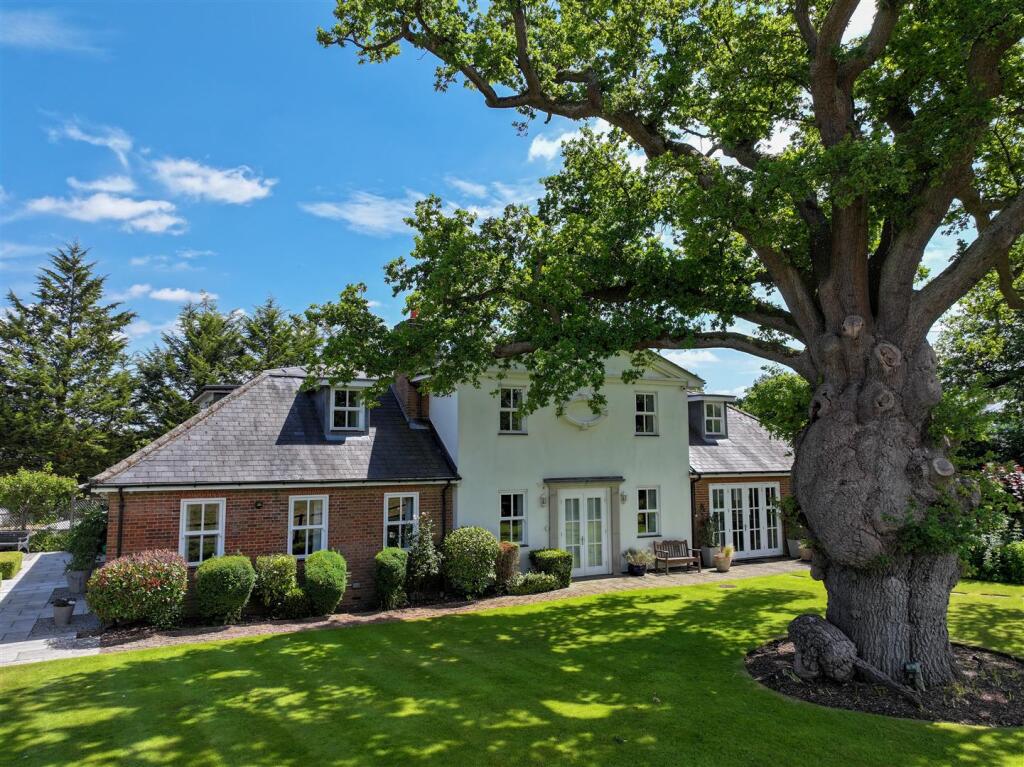 Additional image 2 of Mulberry House, Woodside AL9 6DD